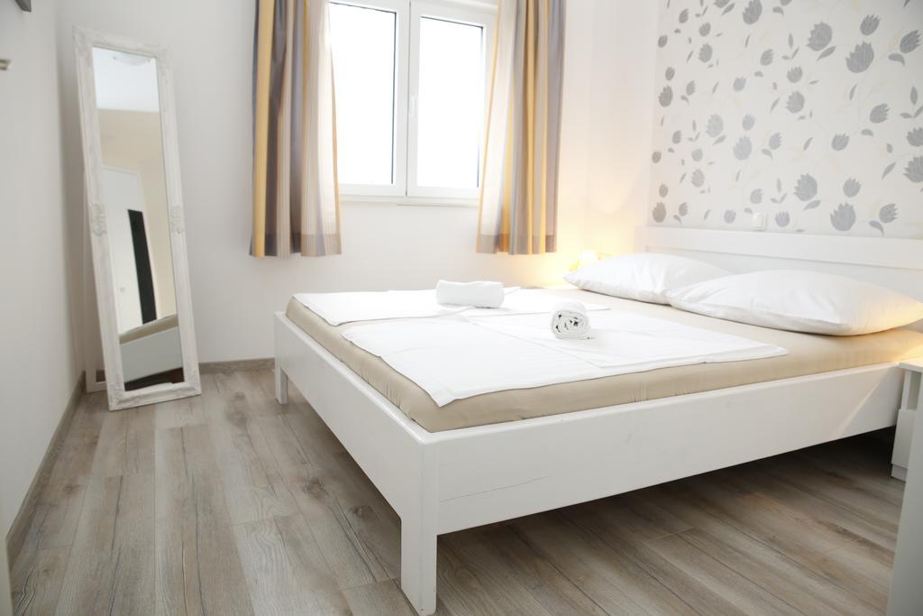Apartments Gabrijel Vodice Exterior foto