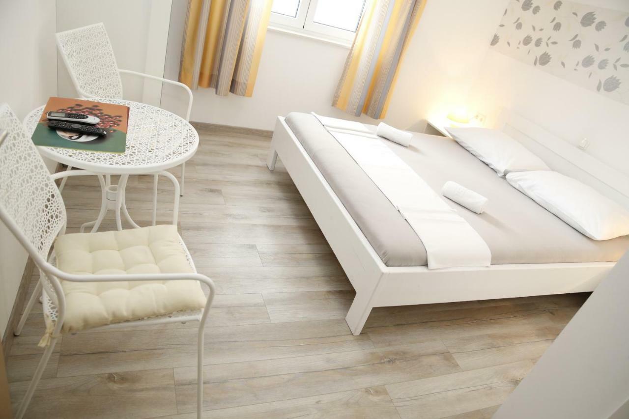Apartments Gabrijel Vodice Habitación foto